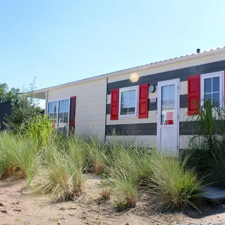 Dom wakacyjny Pier98 24 *