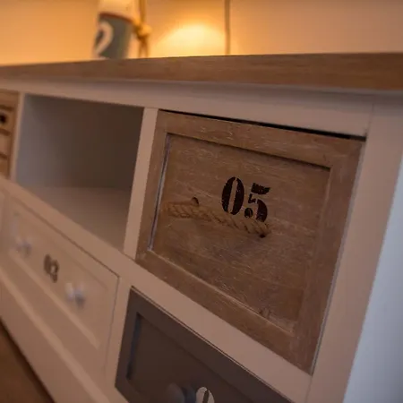 Dom wakacyjny Pier98 24 *